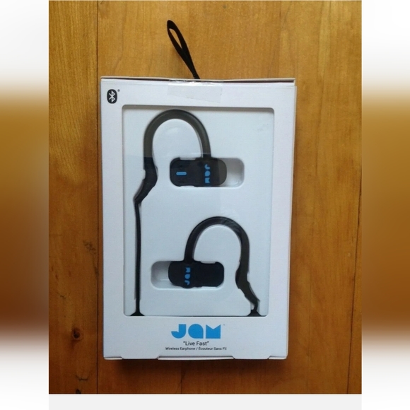 JAM Headphones Black Live Fast Wireless In Ear New - Picture 5 of 8